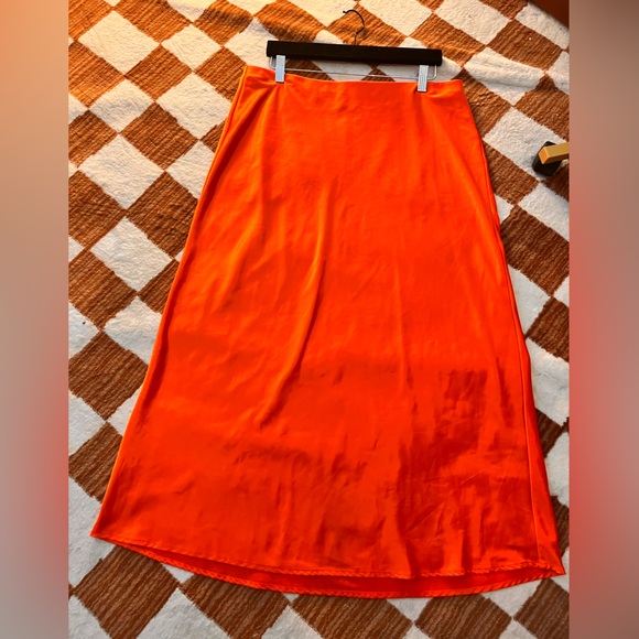 Nicole Miller Dresses & Skirts - Nicole Miller Orange satin midi skirt